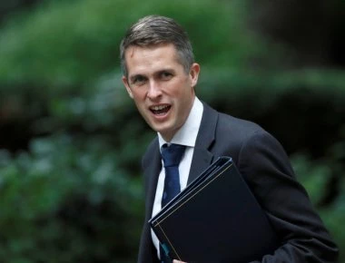 Πρωτοφανής επίθεση Βρετανού ΥΠΑΜ σε Ρωσία: «Βουλώστε το και φύγετε!» (βίντεο)